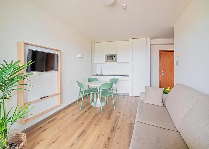 Playas De Liencres - & 아파트호텔 3*